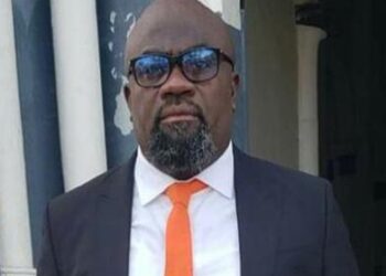 B1215D59 2571 4F4D 920E DFE7E2384C3E