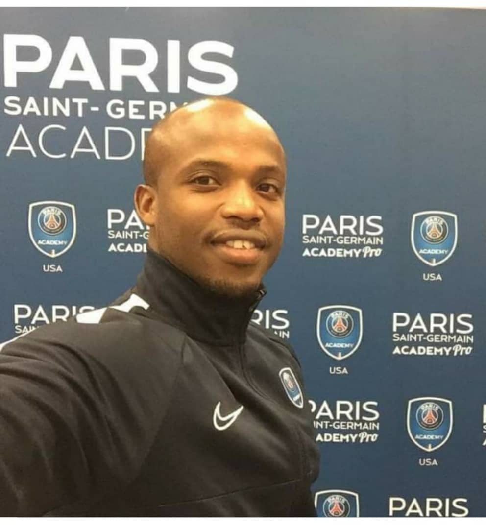 FOOTBALL /TRANSFERT APRÈS BARCELONE, STÉPHANE GUILLAUME OFFRE SES