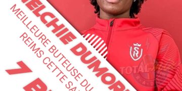 FOOT – DISTINCTIONS : MELCHIE DUMORNAY, MEILLEURE BUTEUSE DE SON ÉQUIPE POUR SA PREMIÈRE SAISON