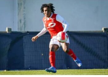 FOOT – TRANSFERTS : LE PARIS SAINT-GERMAIN A UN OEIL SUR CORVENTINA