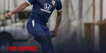 FOOT – EXPATRIÉS / PAYS-BAS : PREMIÈRE VICTOIRE D&rsquo;ARCUS CARLENS ET VITESSE ARNHEM DANS L&rsquo;EREDIVISIE