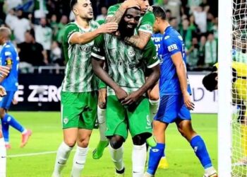 FOOTBALL-EXPATRIÉS : BRYAN ALCÉUS ET OLYMPIACOS NICOISE SE RELÈVENT