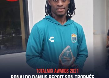 TOTALMIX AWARDS : RONALDO DAMUS REÇOIT ENFIN SON TROPHÉE