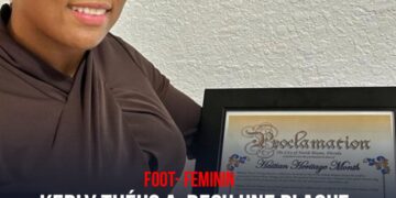FOOT- FÉMININ : KERLY THÉUS A REÇU UNE PLAQUE D’HONNEUR AUX USA !
