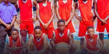 BASKET/TOURNOI « SUPER 8 » U15 : MAXIME ANTOINE ET MAX MOTIVATION EN FINALE