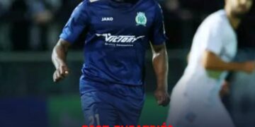 FOOT-EXPATRIÉS : REVERS DE LA BANDE DE BRYAN ALCÉUS