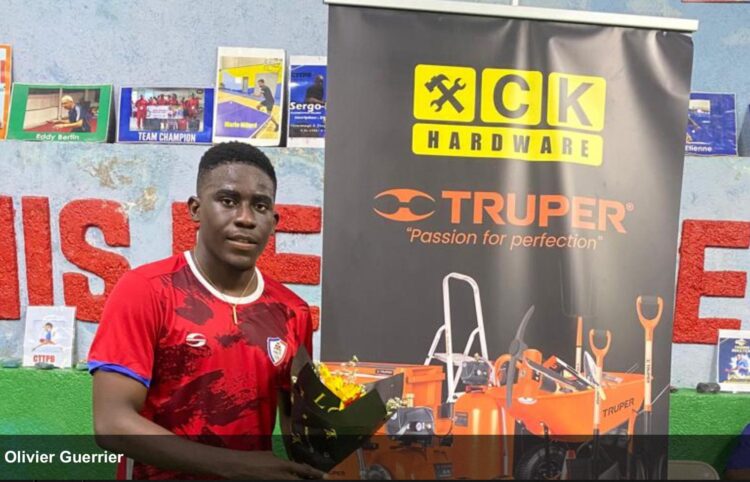 Olivier Guerrier triomphe au Tournoi Master, la référence du tennis de table haïtien