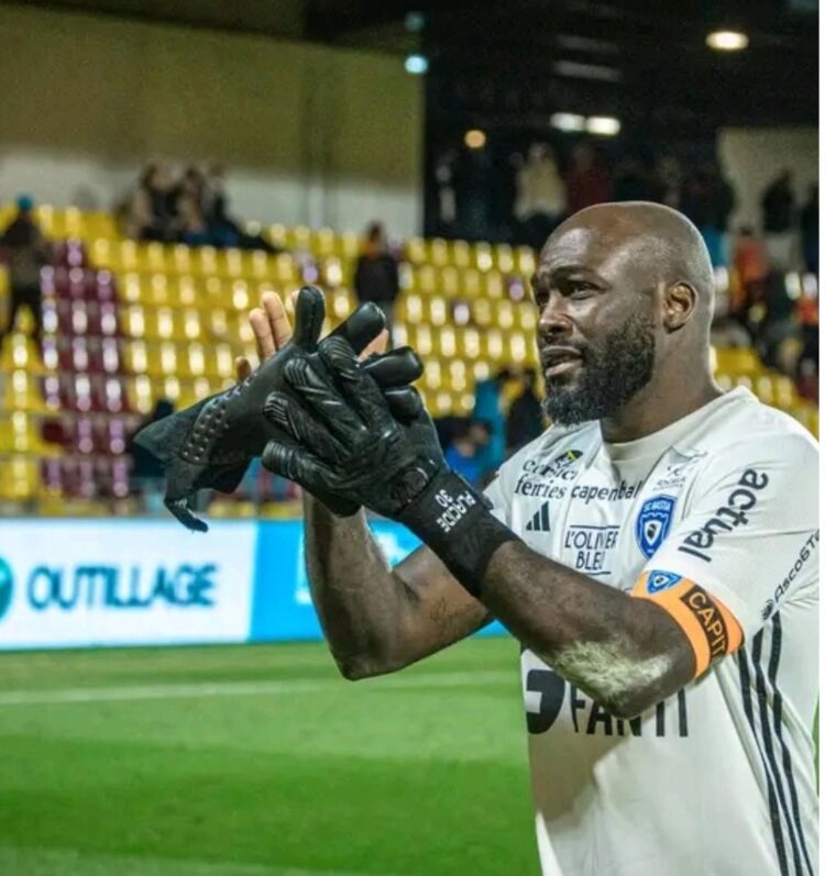 Johny Placide garde sa cage inviolée, SC Bastia gagne deux places