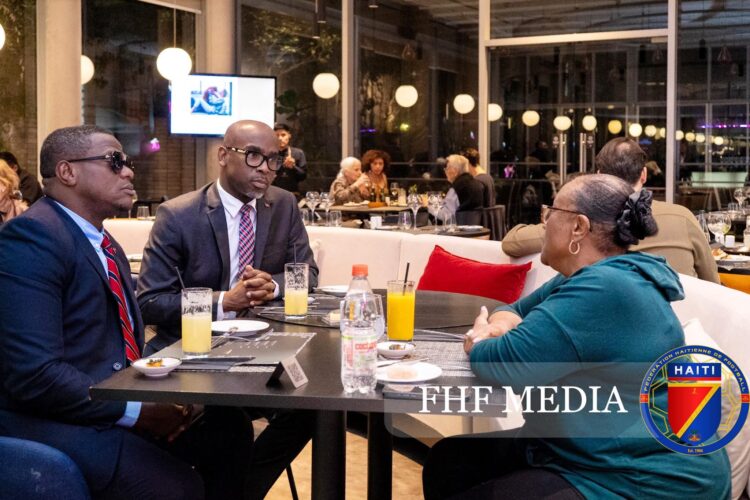 Les Grenadières accueillies chaleureusement à l’ambassade d’Haïti au Chili