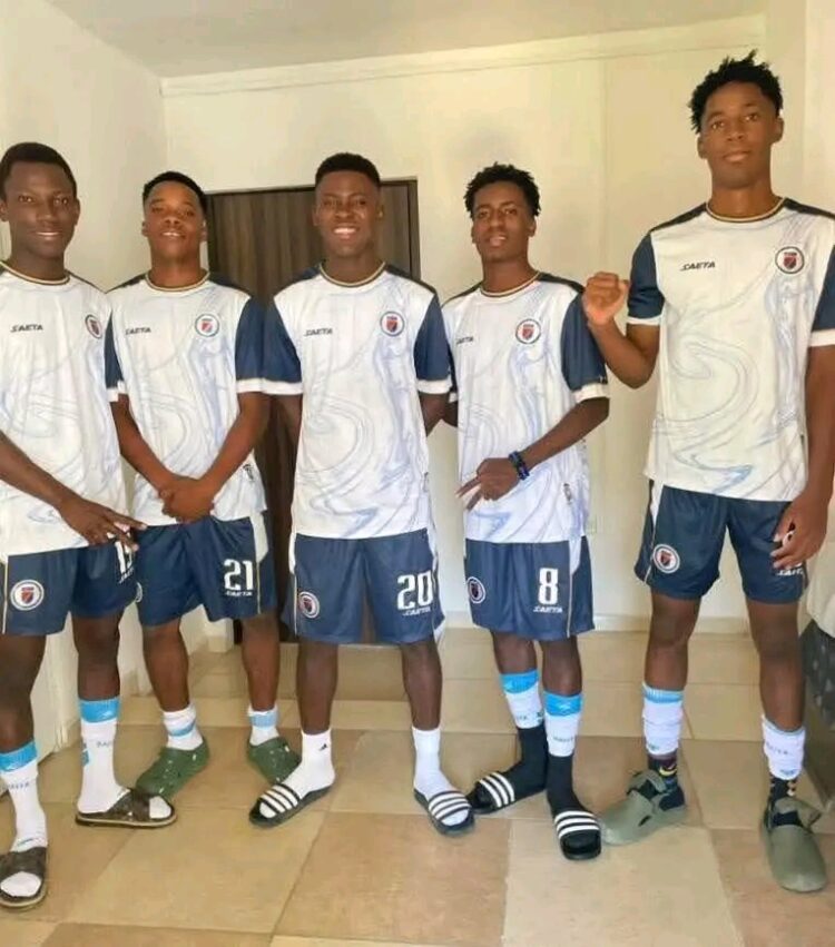 Foot-Sélection : L’équipe U-17 débute son rassemblement